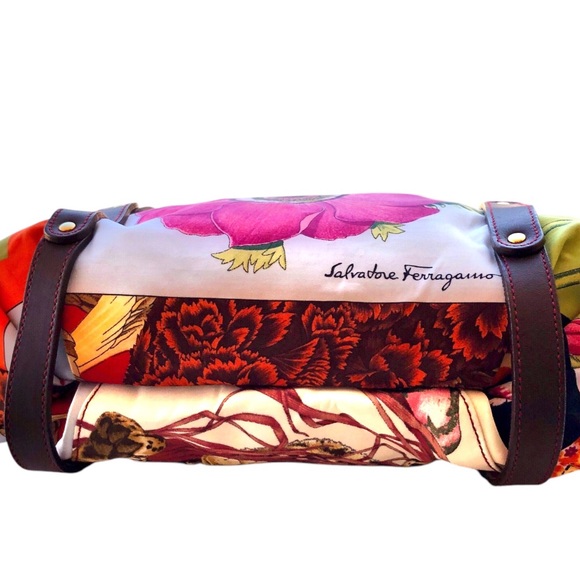 Salvatore Ferragamo Gancini Shoulder Bag Floral Animal Print Multi-Host Pick! - Picture 7 of 16